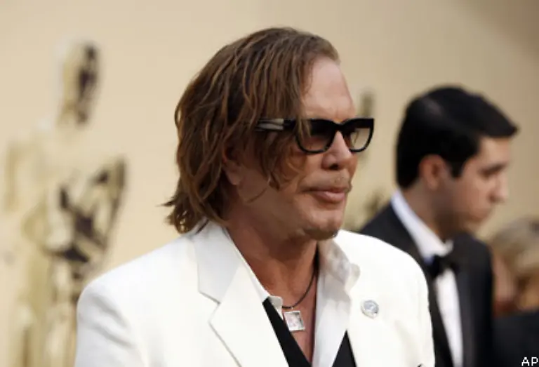 Auch-Haudegen-Mickey-Rourke-von-vielen-favorisiert-ging-mit-seiner-Darstellung-eines-alternden-Wrestlers-in-The-Wrestler-trotz-eines-grandiosen-Comebacks-leer-aus