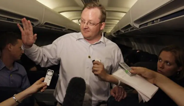 Robert-Gibbs-ist-der-neue-Sprecher-des-Weissen-Hauses-nachdem-er-bereits-im-Wahlkampf-Obamas-Pressesprecher-war