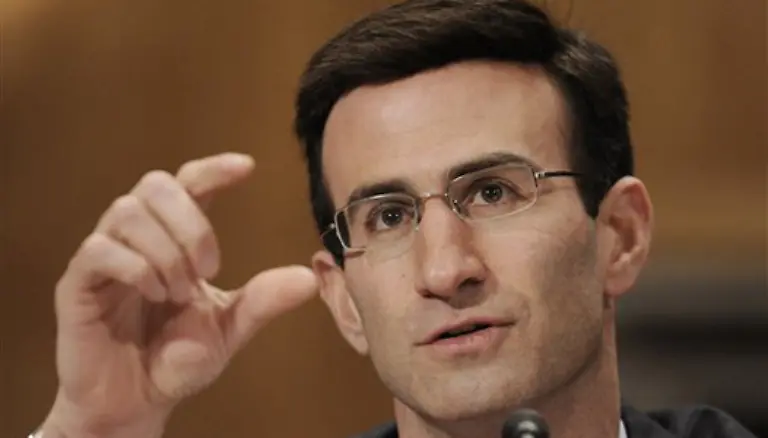 An-ihrer-Seite-spielt-auch-Peter-Orszag-eine-wichtige-Rolle-Als-Budgetdirektor-soll-der-bisherige-Leiter-der-Etatbehoerde-im-Kongress-den-Staatshaushalt-reformieren