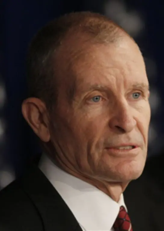 Hand-in-Hand-mit-ihr-arbeitet-Obamas-Nationaler-Geheimdienstchef-Dennis-Blair