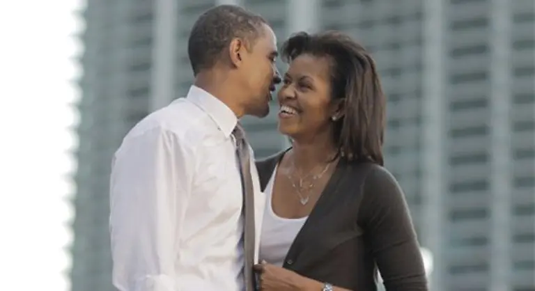 Sie-hat-zum-Beispiel-eher-selten-Strickjaeckchen