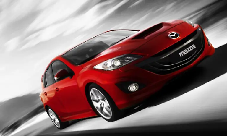 Der-Mazda-3-MPS-will-das-neue-Angebot-der-Japaner-in-der-Golf-Klasse-mit-einem-echten-Rennpaket-nach-oben-abrunden-Im-Vergleich-zum-Vorgaenger-ist-der-Flitzer-sparsamer-geworden