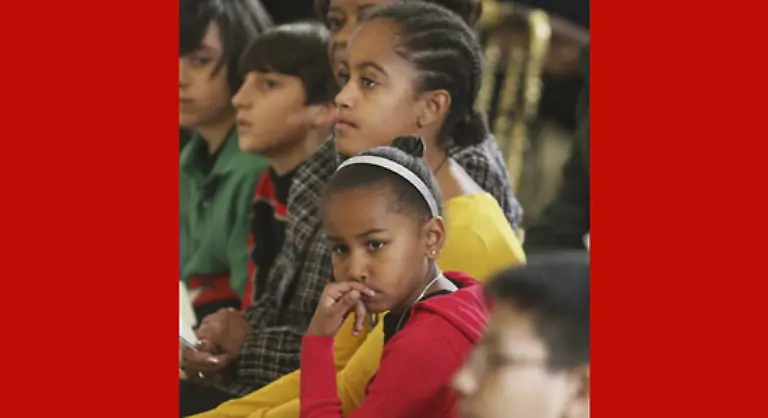 Was-Sasha-und-Malia-tragen-wird-sobald-die-Marke-oder-der-Shop-entdeckt-wurden-aus-den-Regalen-gekauft
