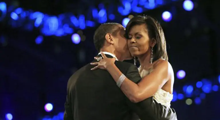 Ausserdem-nimmt-sich-die-First-Lady-drei-Mal-in-der-Woche-Zeit-fuer-einen-Personal-Trainer-und-der-ist-wohl-der-einzige-der-sie-quaelen-darf