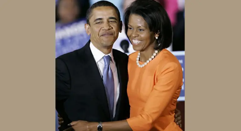 Letzten-Endes-sollte-sich-Michelle-Obama-aber-auf-ihr-Gefuehl-und-den-guten-alten-Tipp-verlassen-dass-eine-Frau-IMMER-das-betonen-sollte-was-an-ihrem-Koerper-am-schoensten-ist