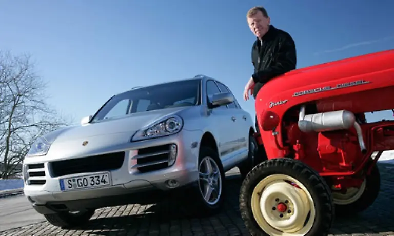 Seine-Europa-Premiere-feiert-der-Porsche-Cayenne-Diesel-Seit-den-sechziger-Jahren-gab-es-keinen-Diesel-aus-Zuffenhausen-mehr-Dabei-fing-man-in-Fruehzeit-mal-mit-Diesel-Traktoren-an