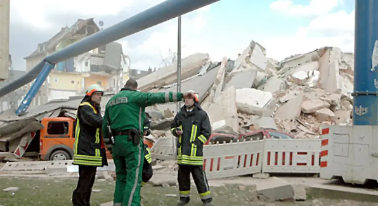 Mitarbeiter-des-Archivs-hatten-kurz-vor-dem-Unglueck-am-fruehen-Dienstagnachmittag-in-dem-Gebaeude-Geraeusche-vernommen-und-daraufhin-die-Kollegen-gewarnt