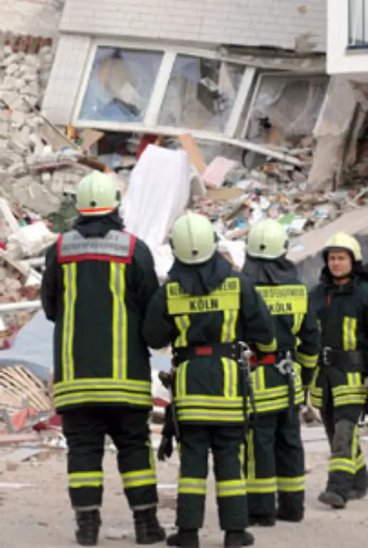 Es-habe-deutliche-Hinweise-auf-Schaeden-im-Gebaeude-gegeben-sagte-er-dem-Koelner-Stadtanzeiger