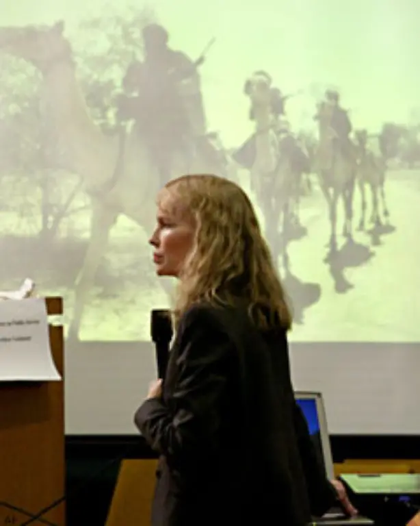 Die-US-Schauspielerin-Mia-Farrow-wirft-dem-UN-Weltsicherheitsrat-Versagen-im-Darfur-Konflikt-vor