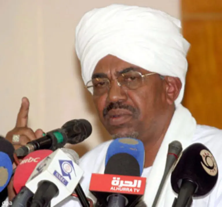 Farrow-beschuldigt-den-Weltsicherheitsrat-sich-dem-Diktat-der-sudanesischen-Regierung-zu-beugen-keine-westlichen-Staaten-bei-dem-Blauhelmeinsatz-in-Darfur-zuzulassen