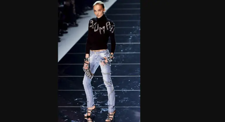 Blumarine-zeigt-unverwuestliche-Jeans