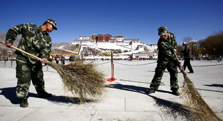Und-faehrt-fort-Die-demokratischen-Reformen-in-Tibet-sind-die-umfangreichsten-und-tiefgreifendsten-in-seiner-Geschichte