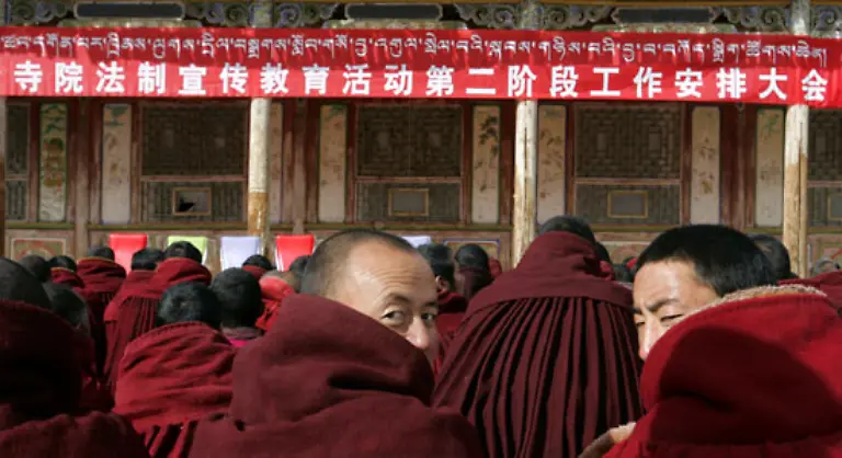 Den-28-Maerz-2009-erklaert-China-nun-zum-Tag-der-Befreiung-von-der-Leibeigenschaft