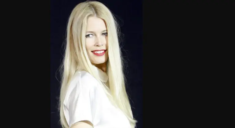 Bei-den-Altmeistern-draengeln-sich-dann-auch-wieder-die-Promis-Die-immerschoene-Clooodia-war-da