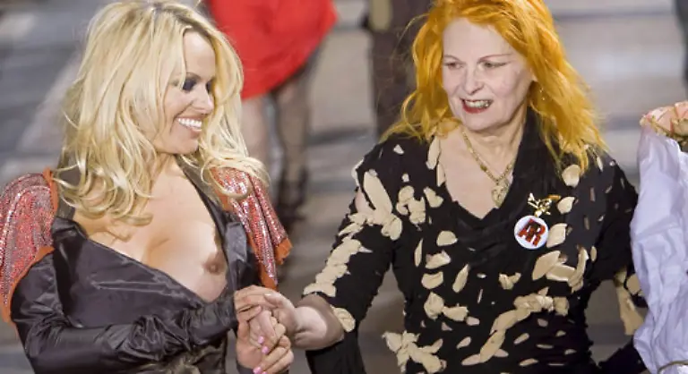 etwas-aus-dem-Dekolletee