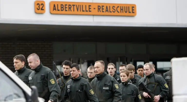 Neben-den-vielen-Einsatzkraeften-sind-auch