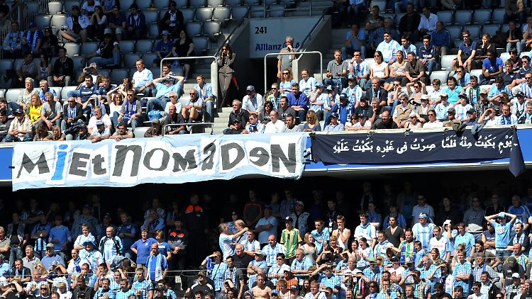 Mit Humor kommentieren die Löwen-Fans die finanzielle Lage ihres Vereins.