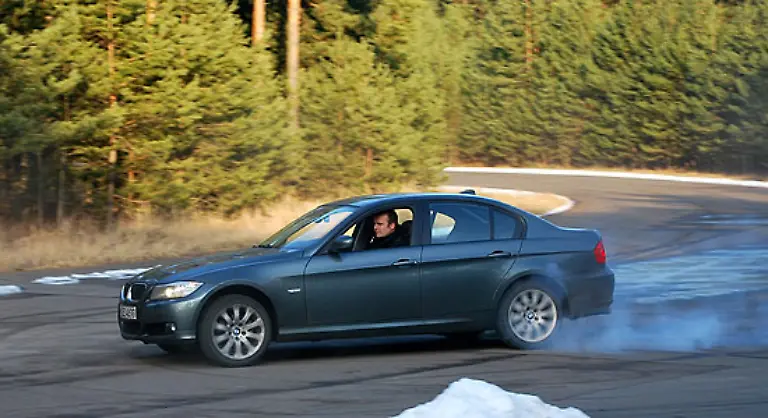 Auch-bei-flotterer-Fahrt-blieb-der-Verbrauch-stets-im-Rahmen-Auf-der-Autobahn-kam-der-Zwei-Liter-Diesel-mit-5-1-Litern-aus-Selbst-bei-hohem-Tempo-stieg-der-Verbrauch-im-Mittel-kaum-ueber-acht-Liter