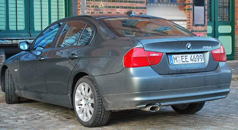 Nach-vielen-Autobahnkilometern-und-einigen-Stadtfahrten-ist-die-Bilanz-des-318d-einwandfrei