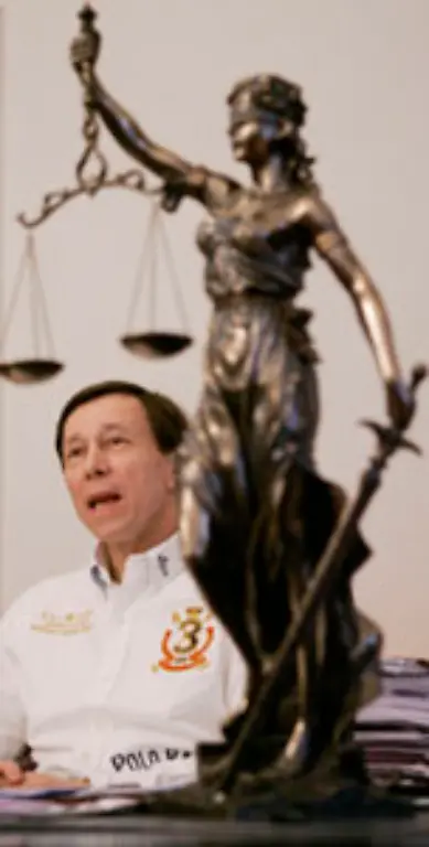 Diese-Aussage-habe-eine-Erschuetterung-ausgeloest-so-Fritzls-Verteidiger-Staranwalt-Rudolf-Mayer