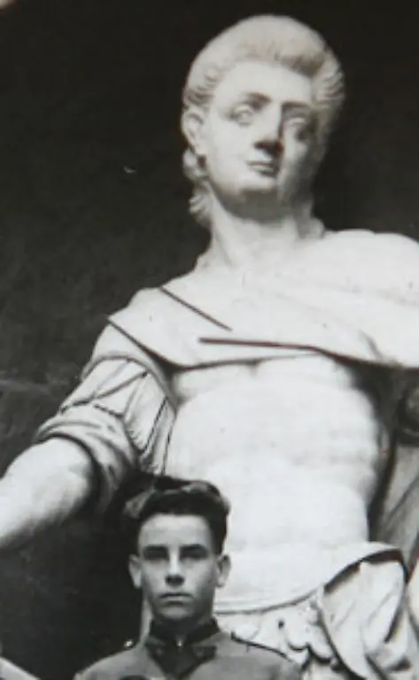 Wie-es-Fritzl-gehe-hier-ein-Bild-von-1951