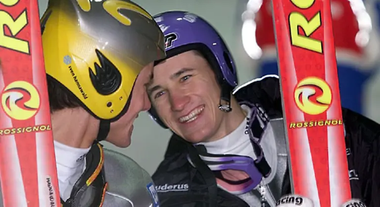 Vor-drei-Jahren-hat-der-Oesterreicher-seine-Idole-noch-am-Fernseher-bewundert-Na-ja-vielleicht-nicht-gerade-Sven-Hannawald-und-Martin-Schmitt-Die-kommen-ja-aus-Deutschland