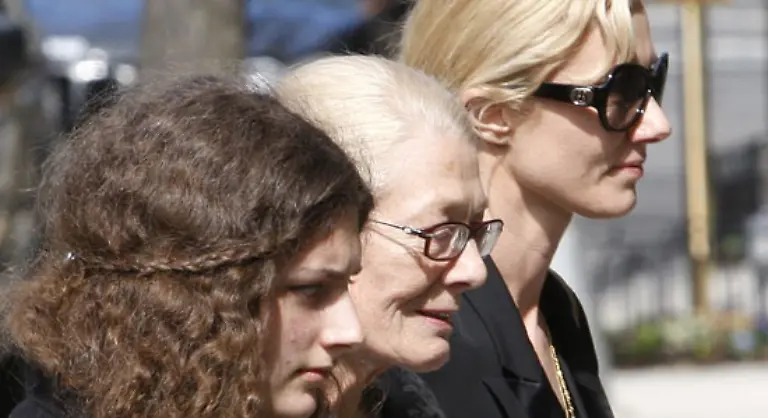 Mutter-Vanessa-Redgrave-links-die-Tochter-von-Joely
