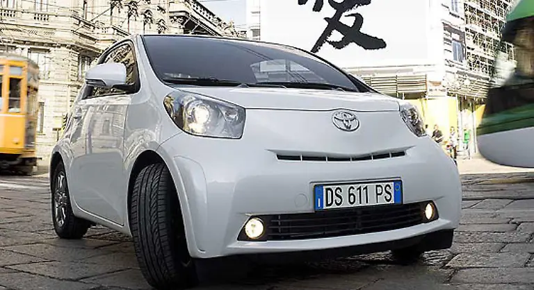 Noch-kostspieliger-ist-der-Toyota-iQ-Den-gibt-es-naemlich-erst-ab-12-700-Euro