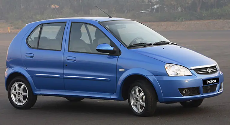 Tata-hat-mit-dem-Indica-bereits-ein-Eisen-in-Europa-im-Feuer-Vergangenes-Jahr-aufgefrischt-soll-der-Kleinwagen-noch-in-diesem-Jahr-nach-Europa-kommen-Allerdings-kostet-er-schon-in-Indien-7000-Euro