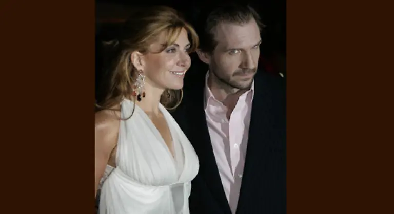 Stars-wie-Ralph-Fiennes-Meryl-Streep-und-Laura-Linney-seien-haeufig-bei-Dinnerpartys-zu-Gast-gewesen