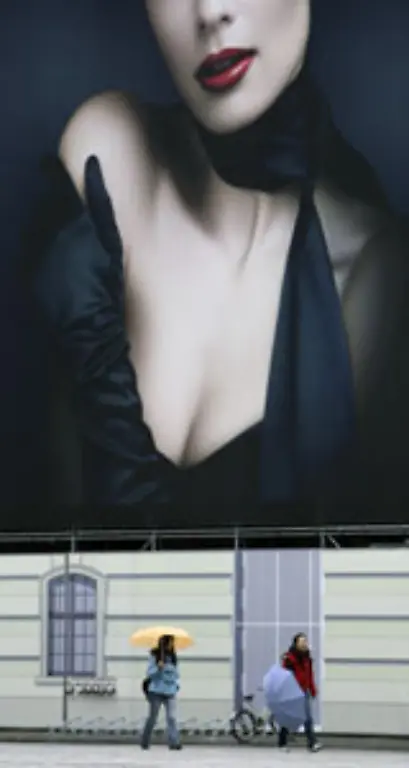 rote-sinnliche-Lippen-oder