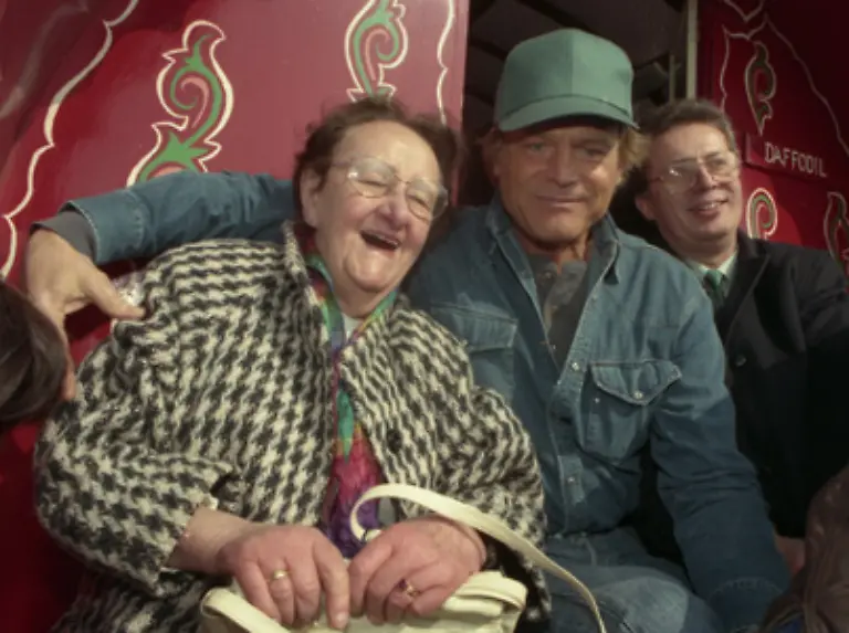 Dort-traf-er-sogar-noch-auf-eine-Frau-die-ihn-als-kleines-Kind-gekannt-hatte-Alice-Zschiesche