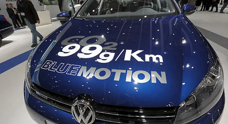 Heute-heisst-es-Benzin-sparen-und-CO2-Ausstoss-verringern-Doch-nicht-alle-der-sechs-Weltpremieren-und-60-Deutschlandpremieren-sind-Oeko-Mobile