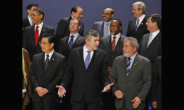 Gastgeber-Grossbritannien-vertreten-durch-Premier-Brown-Bildmitte
