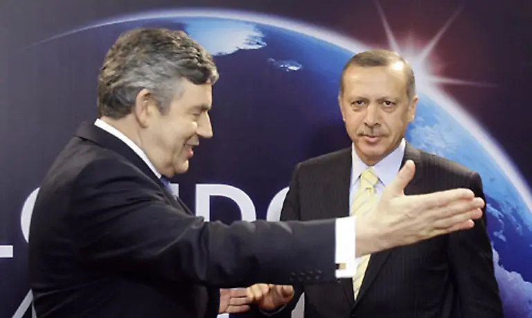 133-die-Tuerkei-Ministerpraesident-Recep-Tayyip-Erdogan-rechts-133