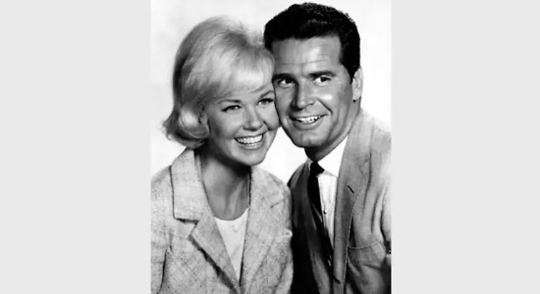 der-einst-Hollywoodgroessen-wie-James-Garner-Foto-Cary-Grant-Rock-Hudson-und-Frank-Sinatra-zu-Fuessen-lagen