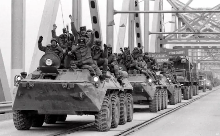 Sorge-bereiten-dem-Westen-auch-die-Unterstuetzung-kommunistischer-Bewegungen-in-Westeuropa-durch-Moskau-die-sowjetische-Invasion-in-Afghanistan-1979