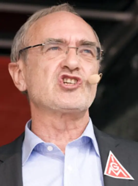 Da-wird-nur-verkuendet-da-wird-angeordnet-da-wird-nicht-diskutiert-und-wir-koennen-unsere-Mitbestimmung-nicht-wahrnehmen-sagte-Wenzel-in-Duisburg