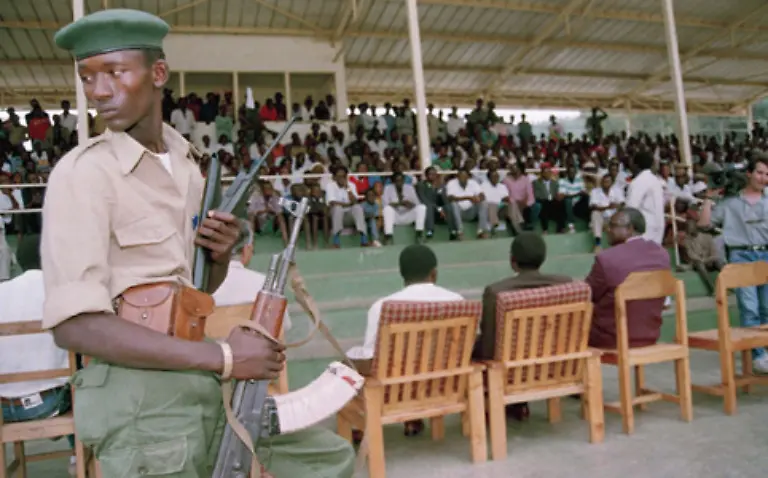 Genau-100-Tage-nach-Beginn-des-Voelkermords-ist-das-Massenmorden-an-den-Tutsi-am-17-Juli-mit-dem-Einmarsch-der-RPF-in-Kigali-beendet