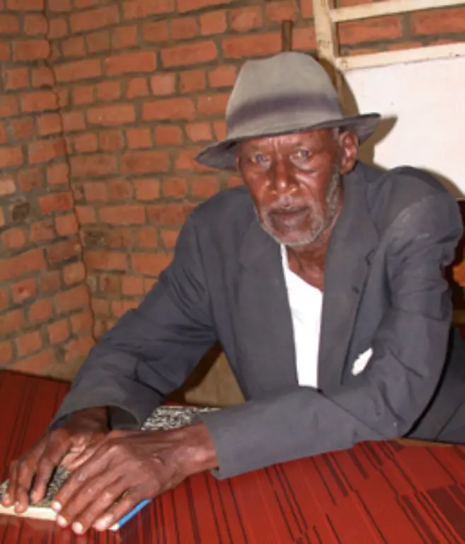 In-Ruanda-leben-noch-300-000-Ueberlebende-des-Voelkermords-viele-von-ihnen-sind-auch-15-Jahre-nach-dem-Massenmord-traumatisiert