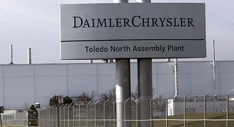 Auch-das-Erbe-der-Hochzeit-im-Himmel-ist-immer-noch-Ballast-Die-Ehe-mit-Chrysler-hat-Daimler-viel-Geld-gekostet-Und-die-Schwaben-haengen-immer-noch-mit-20-Prozent-bei-den-Amerikanern-mit-drin