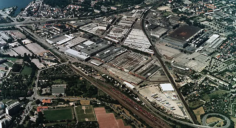 Die-Zahl-der-Beschaeftigten-im-Sektor-ging-um-ein-Prozent-auf-79-415-zurueck