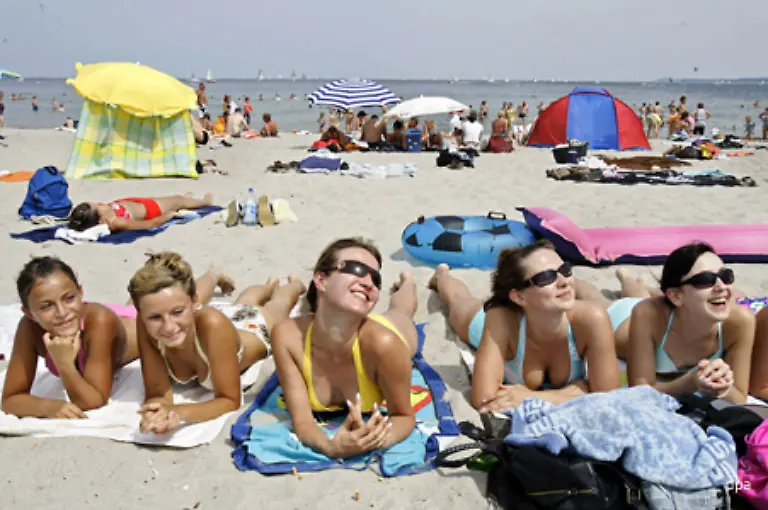 und-daher-vermehrt-in-den-Sommermonaten-gebildet-und-wirkt-stimmungsaufhellend-und-antriebssteigernd