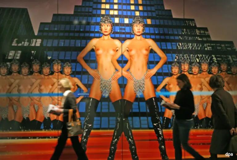 Es-beeinflusst-Figur-Haut-und-Behaarung-und-schafft-die-Voraussetzungen-fuer-Sex-und-Schwangerschaft