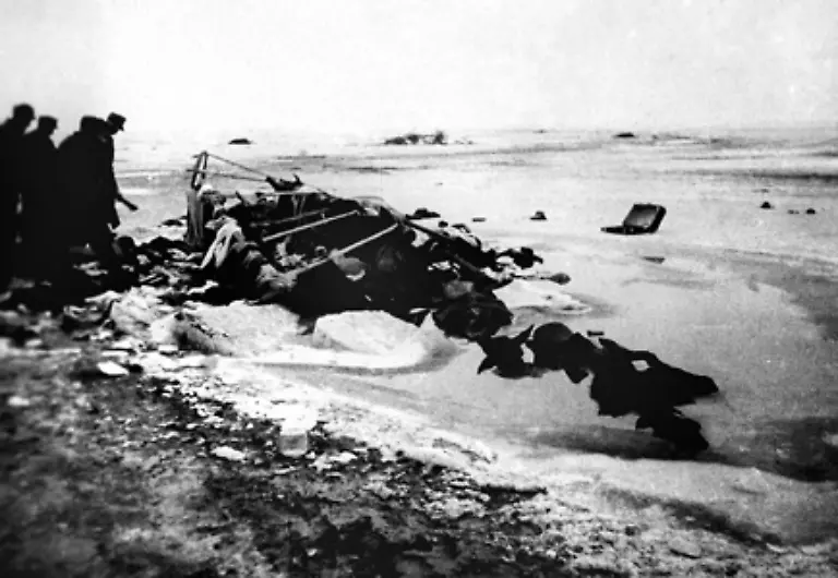 Zwei-Millionen-Menschen-starben-bei-Flucht-und-Vertreibung-weitere-14-Millionen-verloren-ihre-Heimat-Deutschland-verlor-ein-Viertel-seines-Territoriums