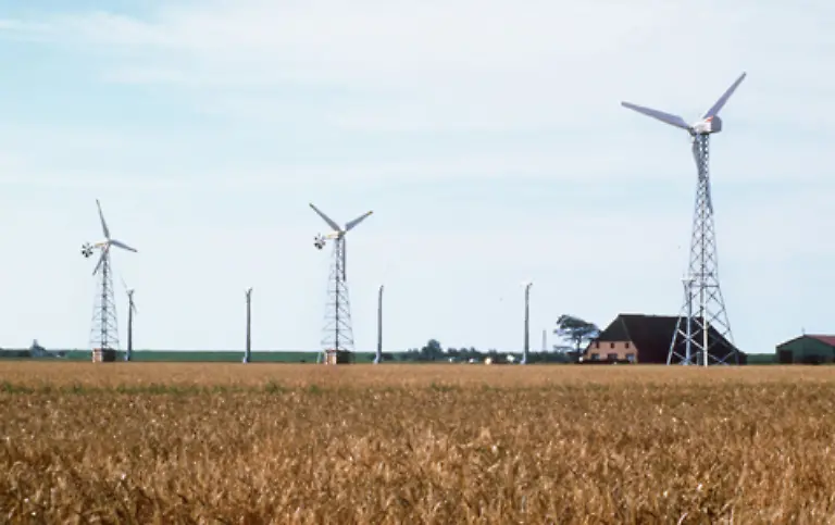 24-August-1987-Im-Kaiser-Wilhelm-Koog-im-schleswig-holsteinischen-Dithmarschen-wird-der-erste-deutsche-Windpark-eingeweiht