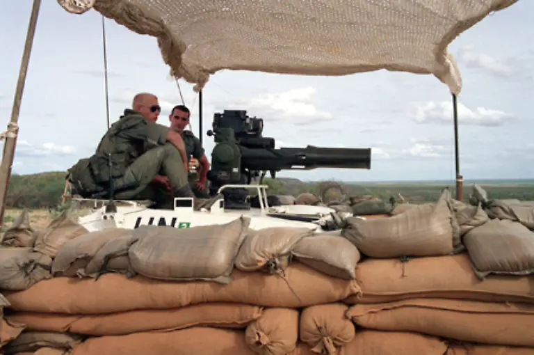 15-Mai-1993-Die-Bundeswehr-beginnt-ihre-UN-Mission-in-Somalia-Zum-ersten-Mal-operieren-Bundeswehr-Soldaten-ausserhalb-des-NATO-Gebiets