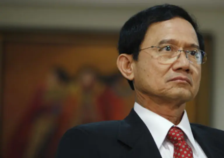 Somchai-musste-als-Ministerpraesident-zuruecktreten