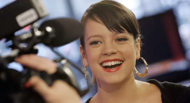 wenn-man-seinen-Kindern-beispielsweise-verbieten-moechte-Lily-Allen-zu-hoeren