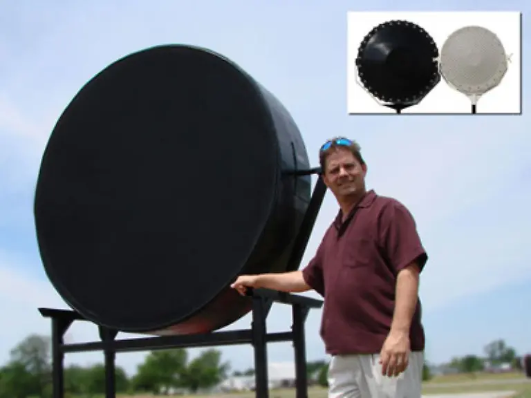 Staerkster-elektroakustischer-Lautsprecher-Der-Hyperspike-HS-60-erzeugt-einen-kohaerenten-Schallstrahl-der-bei-optimalen-Bedingungen-noch-in-3-km-Entfernung-eine-uebertragende-Stimme-verstaendlich-macht